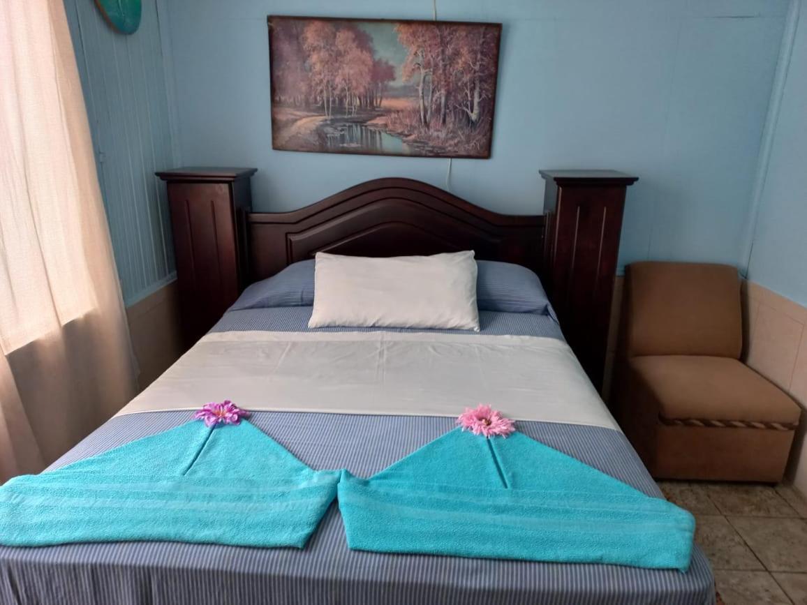 Hotel Margarita Sierpe Ngoại thất bức ảnh