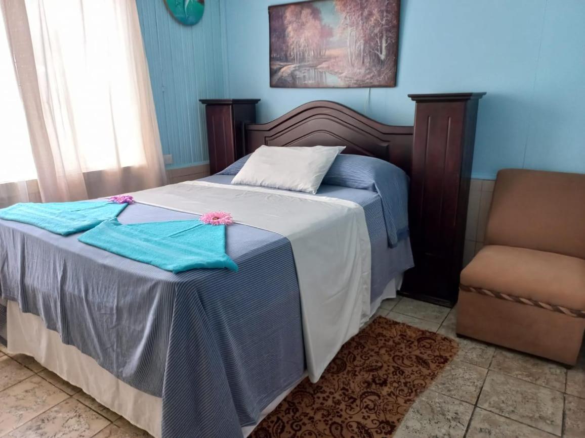 Hotel Margarita Sierpe Ngoại thất bức ảnh